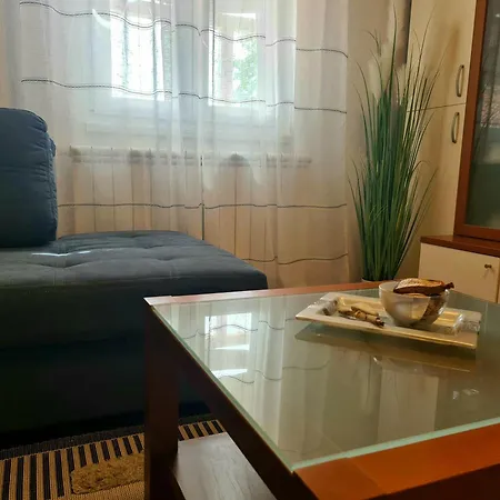 Romeo Apartment *