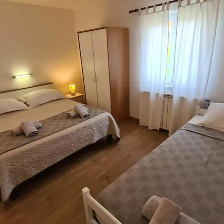 Romeo Apartament *